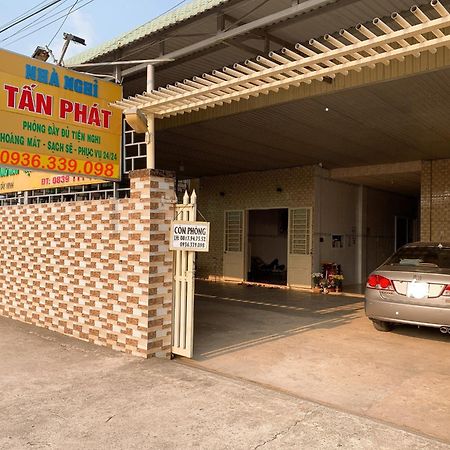 ホテル Nhà Nghỉ TáN PháT Ap Thanh Son エクステリア 写真